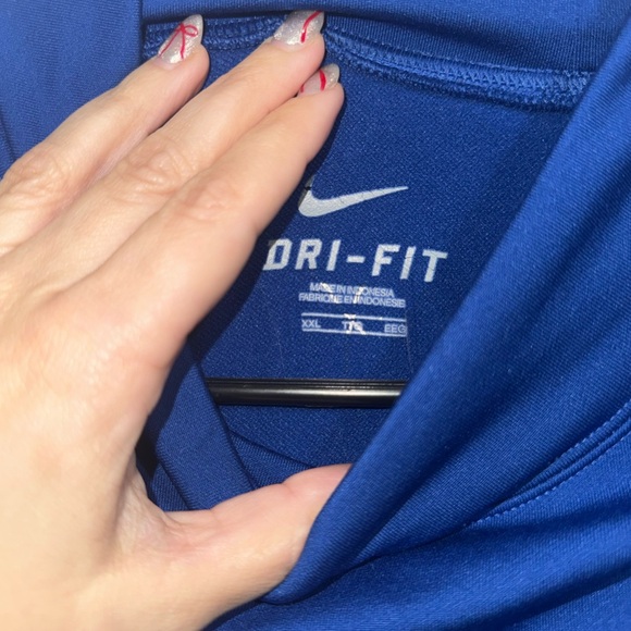 Blue Nike Drifit Pullover - Picture 3 of 4